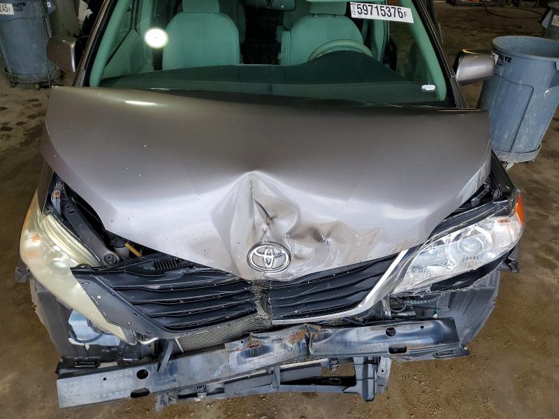 59715376 :رقم المزاد ، 5TDKK3DC4CS182070 vin ، 2012 Toyota Sienna مزاد بيع