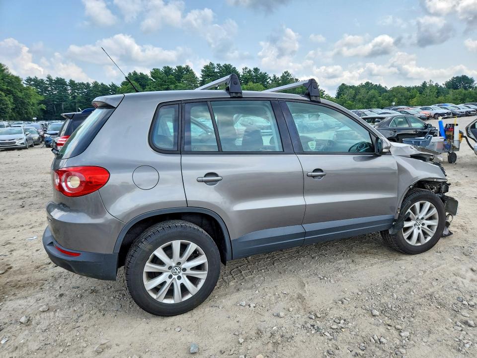 62823676 :رقم المزاد ، WVGBV7AX0AW524449 vin ، 2010 Volkswagen Tiguan مزاد بيع