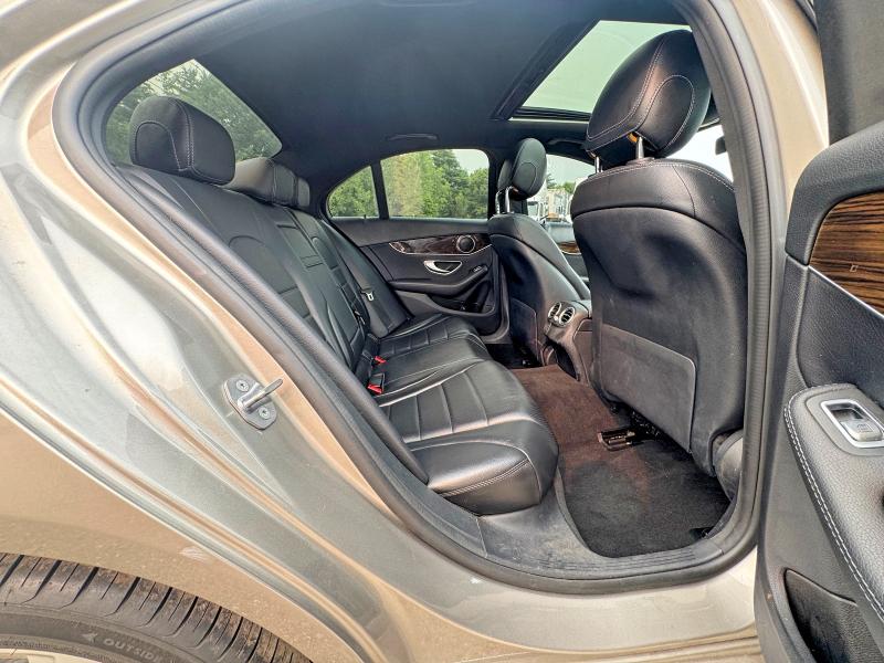 61435606 :رقم المزاد ، 55SWF8EB5KU305546 vin ، 2019 Mercedes-benz C مزاد بيع