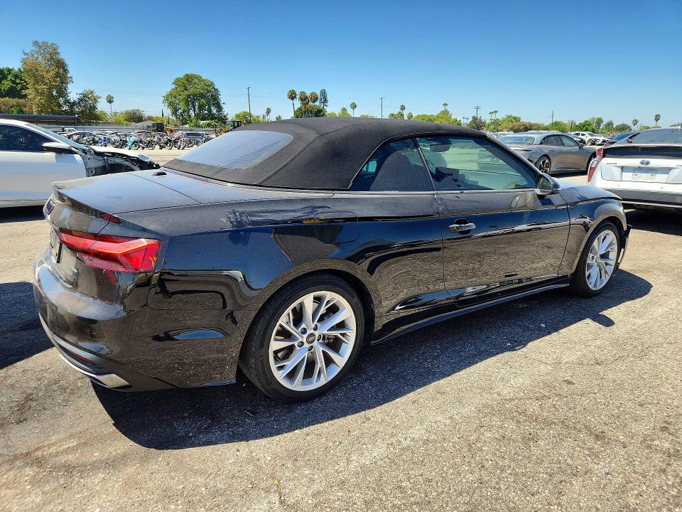 63241776 :رقم المزاد ، WAUWAGF52NN002312 vin ، 2022 Audi A5 مزاد بيع