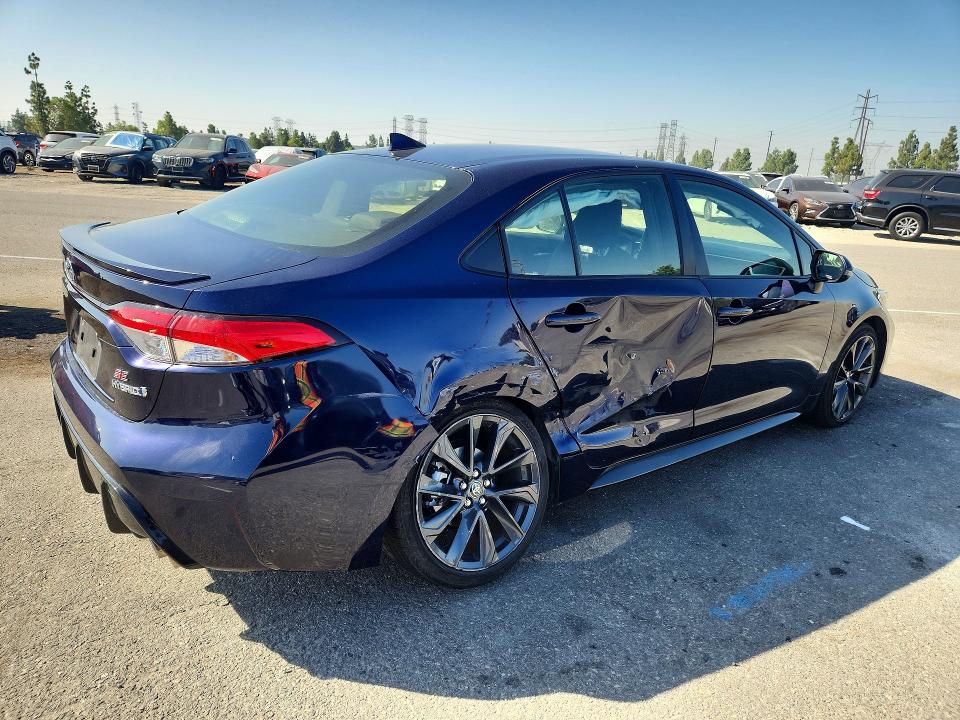 Продажа на аукционе авто 2024 Toyota Corolla Hybrid, vin: JTDBCMFEXRJ021245, номер лота: 61643976