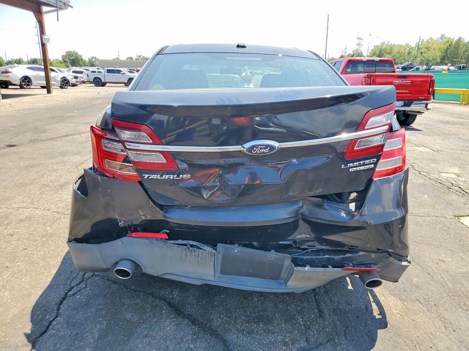 62002476 :رقم المزاد ، 1FAHP2F89DG225897 vin ، 2013 Ford Taurus مزاد بيع