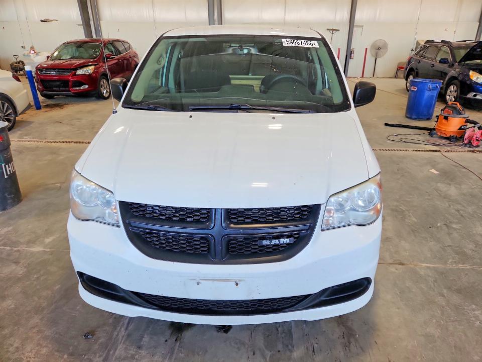 59667466 :رقم المزاد ، 2C4JRGAG7FR701275 vin ، 2015 Ram Tradesman مزاد بيع