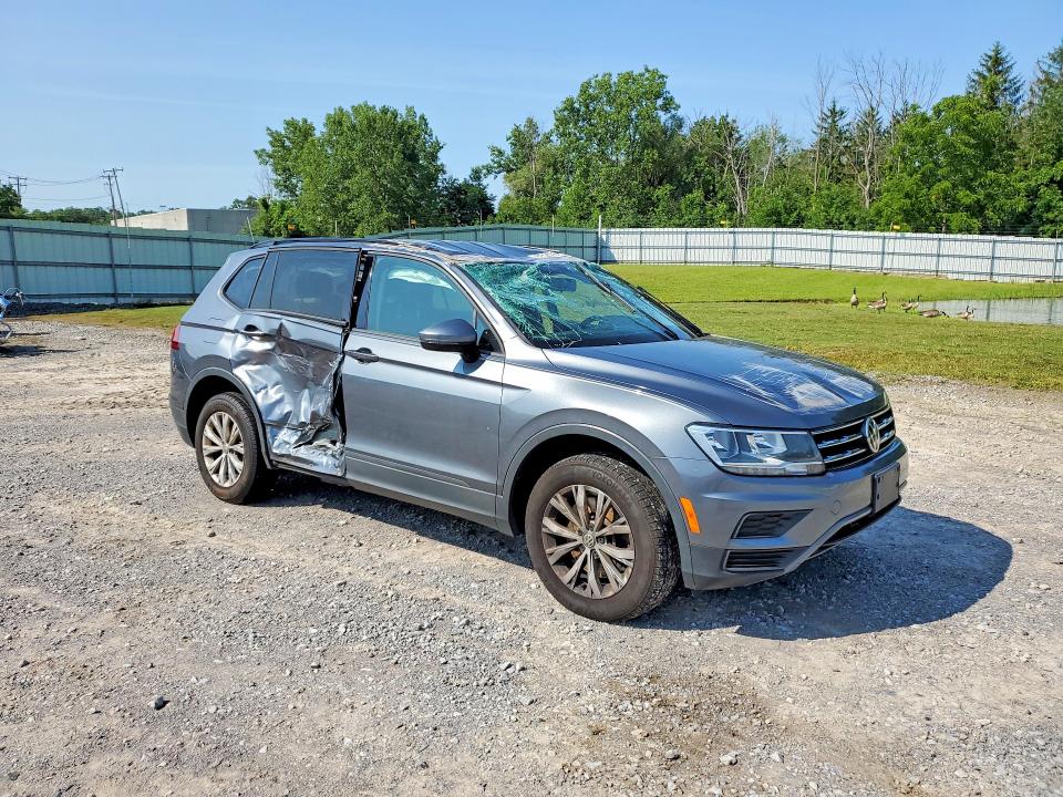 62147886 :رقم المزاد ، 3VV1B7AXXLM091347 vin ، 2020 Volkswagen Tiguan مزاد بيع