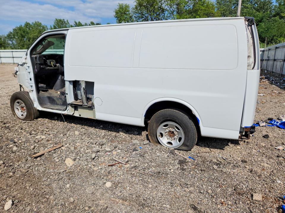 60057376 :رقم المزاد ، 1GCWGAFPXJ1319823 vin ، 2018 Chevrolet Express G2500 مزاد بيع