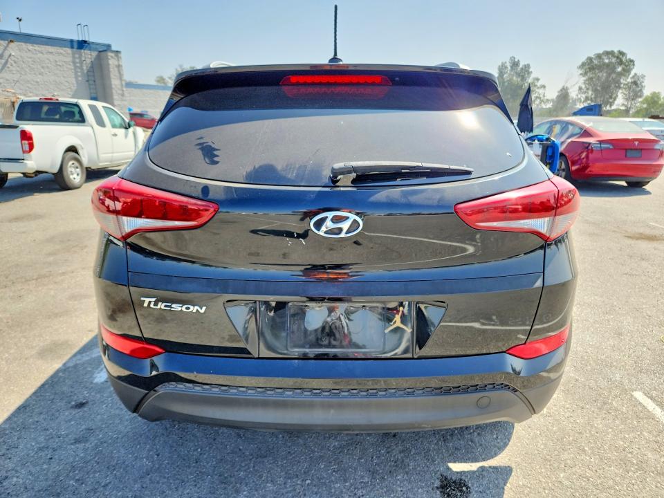 Продажа на аукционе авто 2017 Hyundai Tucson, vin: KM8J33A47HU540234, номер лота: 62812116