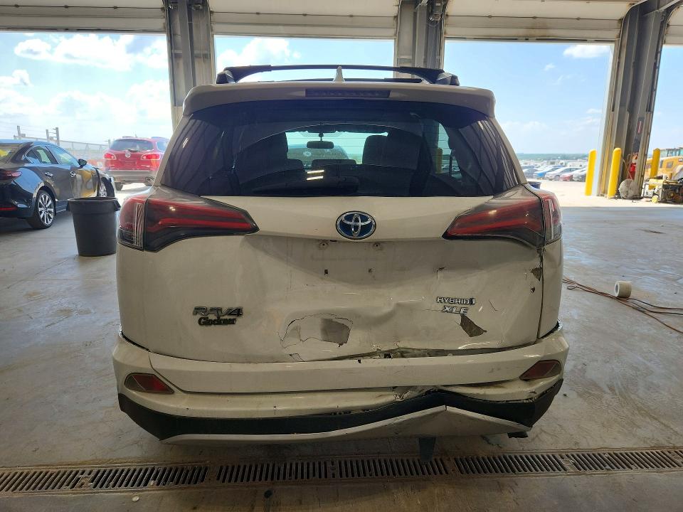 2016 Toyota Rav4 Hv მანქანა იყიდება აუქციონზე, vin: JTMRJREV8GD033585, აუქციონის ნომერი: 61221876