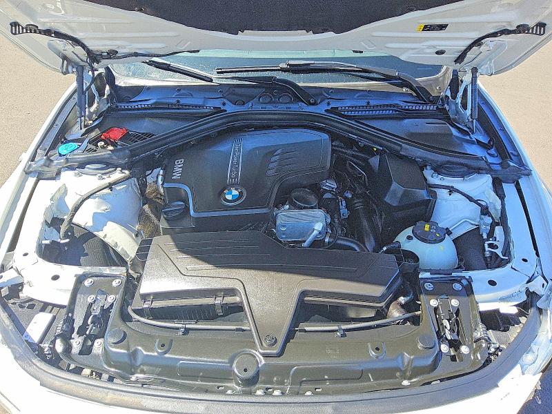 59233666 :رقم المزاد ، WBA8A3C51JA488618 vin ، 2018 Bmw 320 مزاد بيع