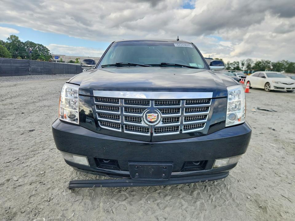 2007 Cadillac Escalade მანქანა იყიდება აუქციონზე, vin: 1GYFK66857R396317, აუქციონის ნომერი: 62243626