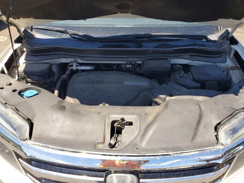 60446406 :رقم المزاد ، 5FNYF6H90HB082655 vin ، 2017 Honda Pilot مزاد بيع