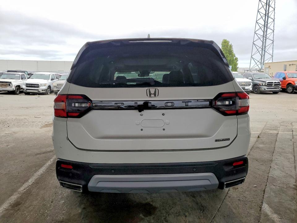 Продаж на аукціоні авто 2024 Honda Pilot, vin: 5FNYG2H7XRB010965, номер лоту: 62463886