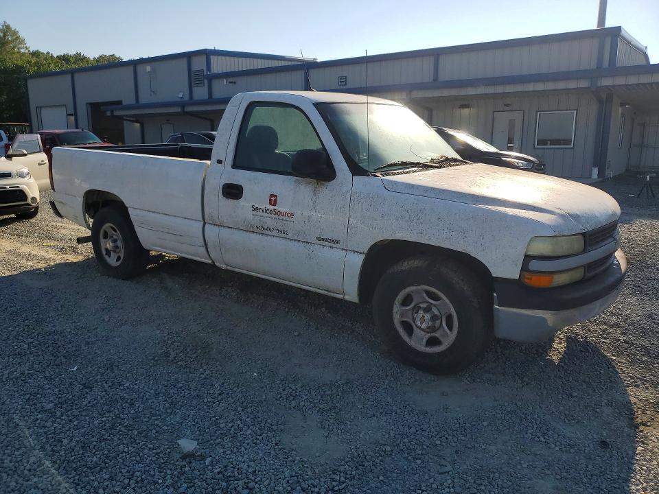 61204016 :رقم المزاد ، 1GCEC14W72Z208652 vin ، 2002 Chevrolet Silverado مزاد بيع