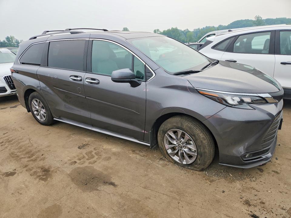 Продаж на аукціоні авто 2025 Toyota Sienna, vin: 5TDJRKEC3SS287990, номер лоту: 61556996