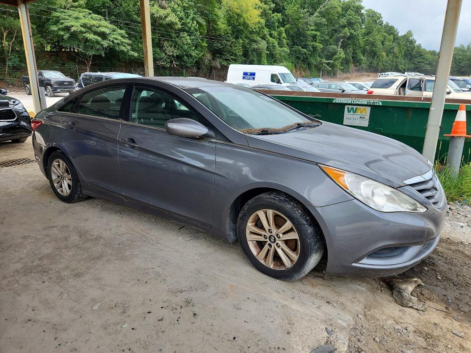 61782486 :رقم المزاد ، 5NPEB4AC3CH349905 vin ، 2012 Hyundai Sonata مزاد بيع