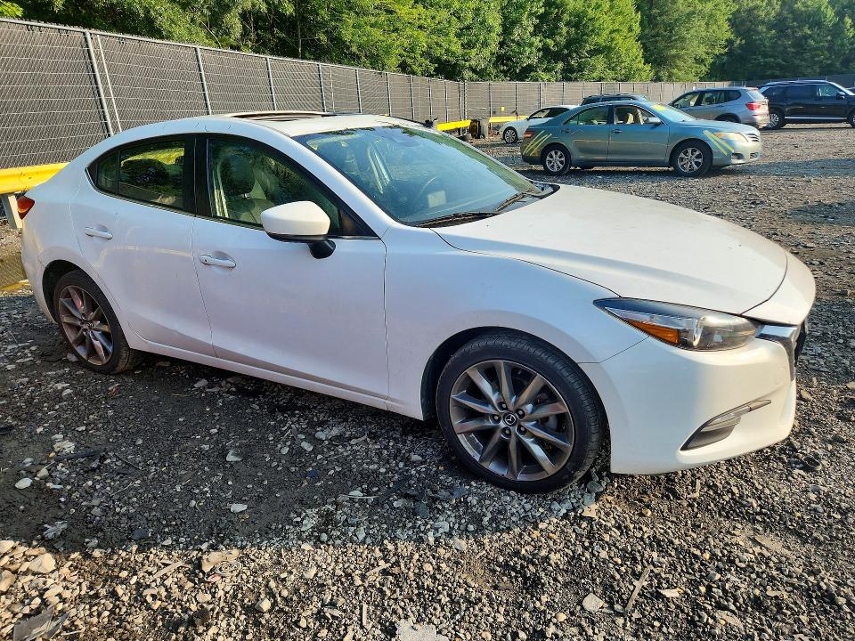 Продажа на аукционе авто 2018 Mazda 3, vin: 3MZBN1V39JM264798, номер лота: 62763106