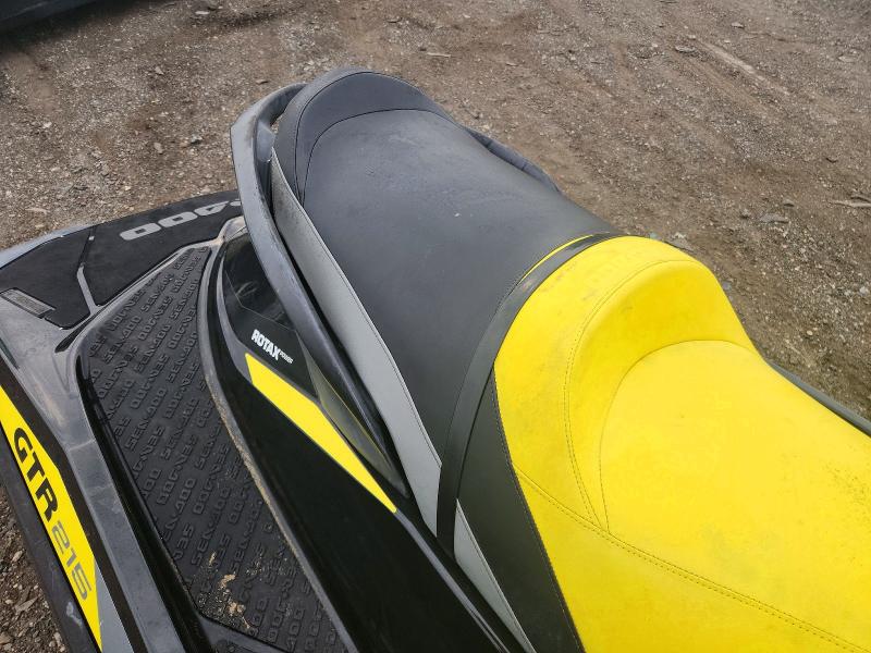 61845176 :رقم المزاد ، YDV39813E616 vin ، 2016 Sea-doo Gtr215 مزاد بيع
