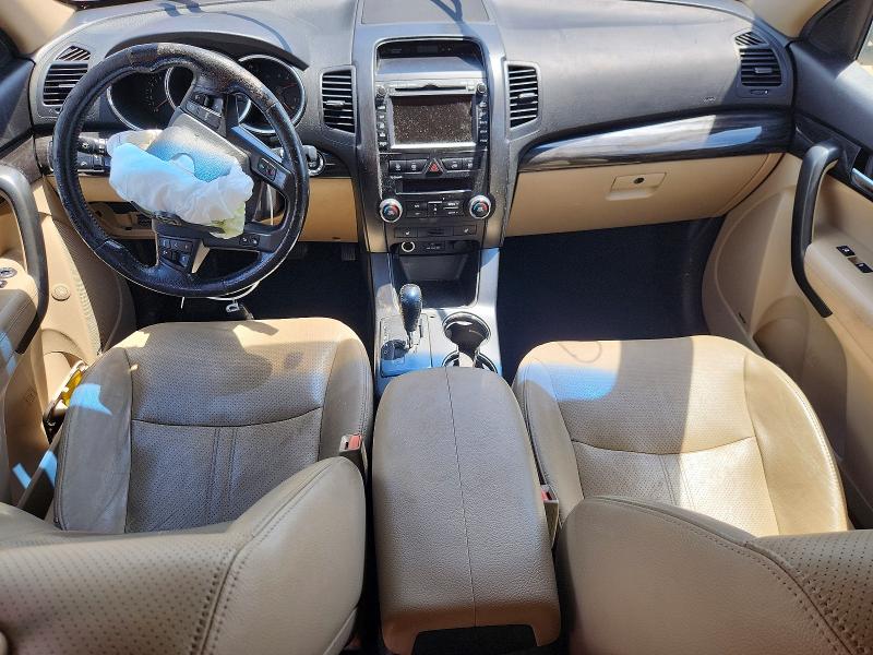 61221116 :رقم المزاد ، 5XYKU4A24BG043886 vin ، 2011 Kia Sorento مزاد بيع