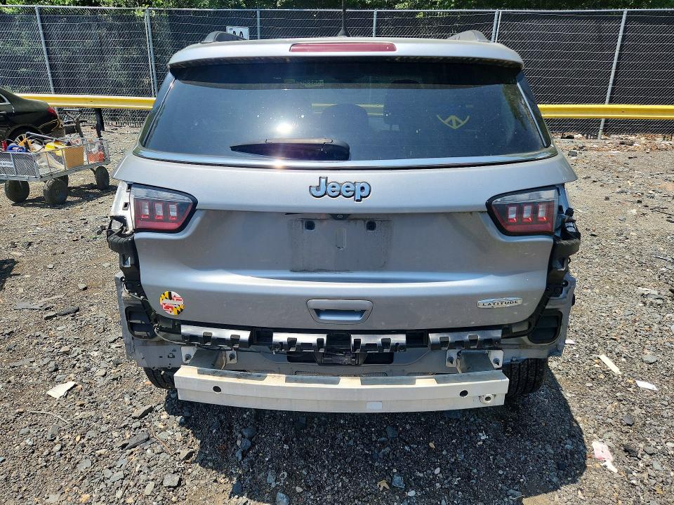 58890746 :رقم المزاد ، 3C4NJCBB5JT495190 vin ، 2018 Jeep Compass مزاد بيع
