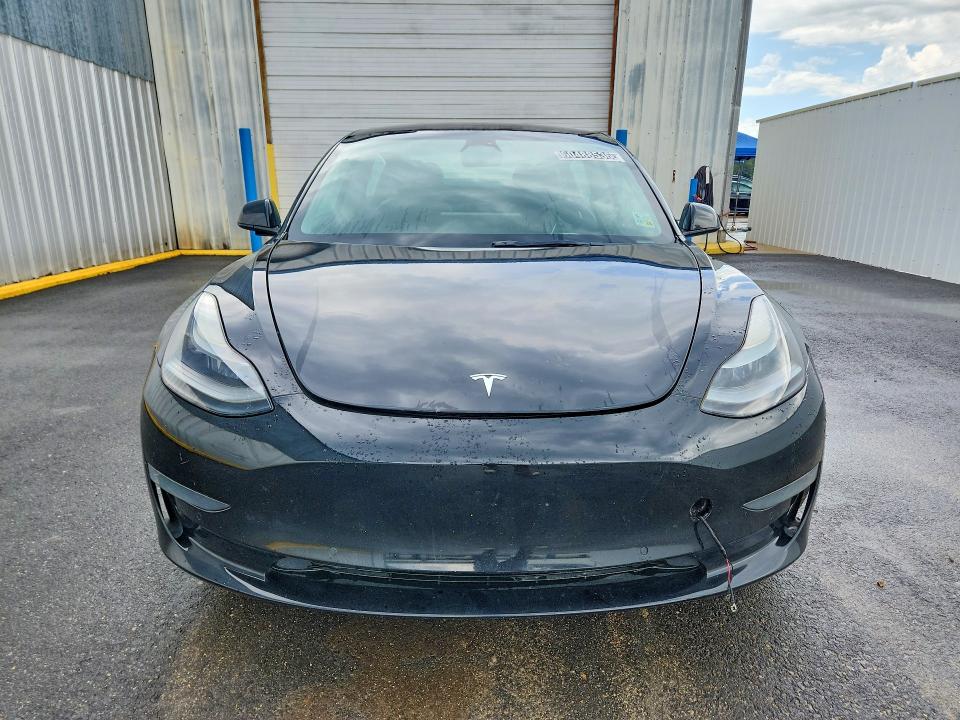 60488536 :رقم المزاد ، 5YJ3E1EA9NF187673 vin ، 2022 Tesla Model 3 مزاد بيع