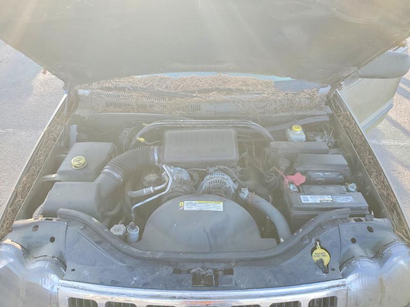 2005 Jeep Grand Cherokee მანქანა იყიდება აუქციონზე, vin: 1J4HR48N75C702767, აუქციონის ნომერი: 61663826