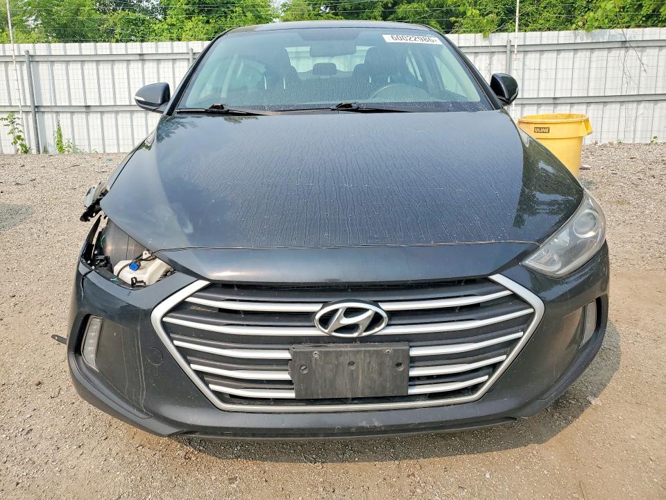 60022986 :رقم المزاد ، KMHD84LF0HU218103 vin ، 2017 Hyundai Elantra مزاد بيع