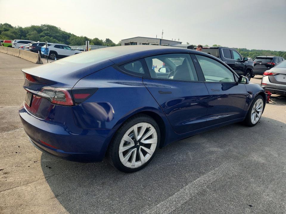 61530466 :رقم المزاد ، 5YJ3E1EA7NF286928 vin ، 2022 Tesla Model 3 مزاد بيع