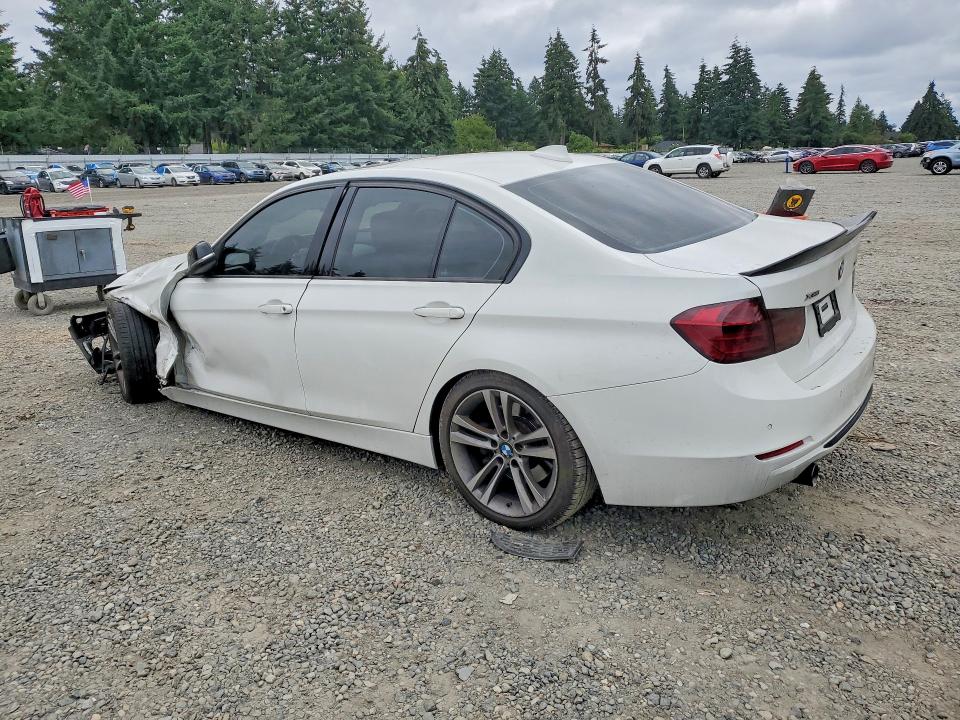 59311326 :رقم المزاد ، WBA3B9G56ENR90513 vin ، 2014 Bmw 335 مزاد بيع