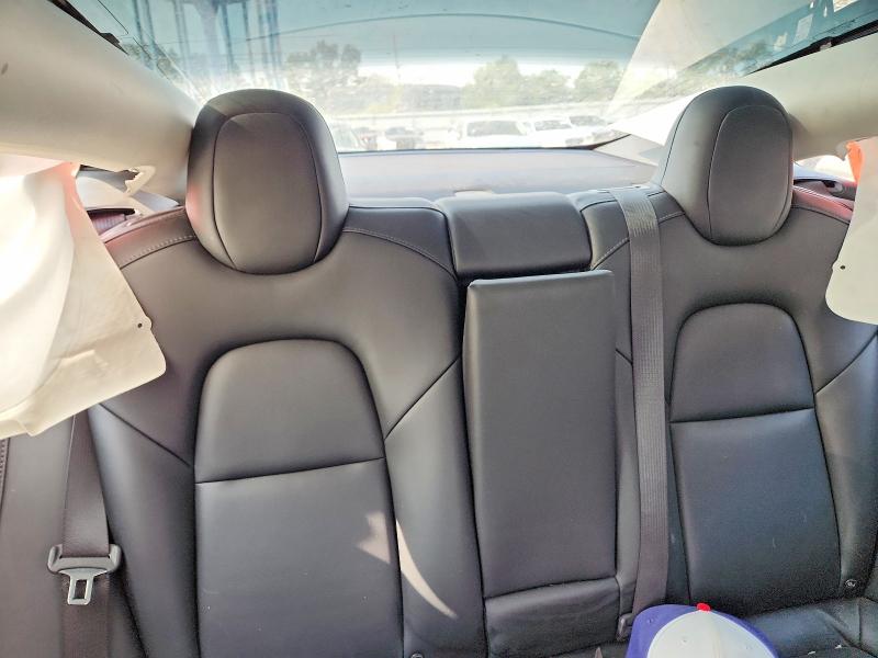 61542926 :رقم المزاد ، 5YJ3E1EC3LF586612 vin ، 2020 Tesla Model 3 مزاد بيع