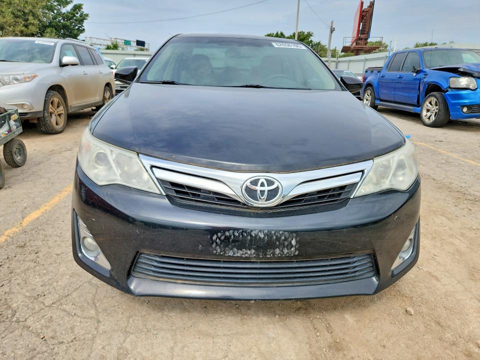 2013 Toyota Camry მანქანა იყიდება აუქციონზე, vin: 4T4BF1FK4DR333632, აუქციონის ნომერი: 62658196