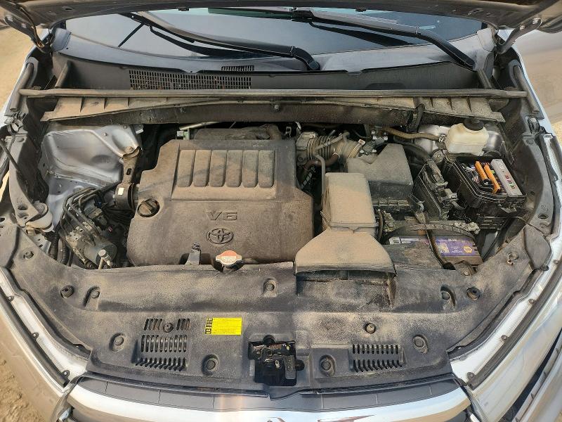 61361006 :رقم المزاد ، 5TDDKRFH8GS337276 vin ، 2016 Toyota Highlander مزاد بيع