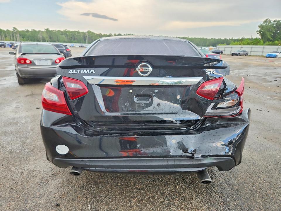 Продаж на аукціоні авто 2018 Nissan Altima, vin: 1N4AL3AP2JC221288, номер лоту: 61571116