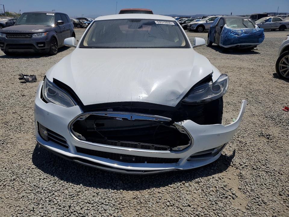 53543606 :رقم المزاد ، 5YJSA1H19EFP49994 vin ، 2014 Tesla Model S مزاد بيع