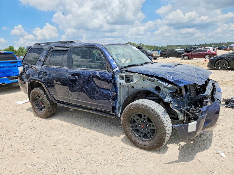 60025776 :رقم المزاد ، JTEPU5JR2R6233428 vin ، 2024 Toyota 4runner مزاد بيع