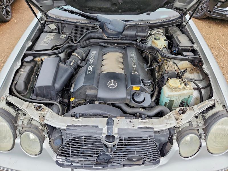 2001 Mercedes-benz E მანქანა იყიდება აუქციონზე, vin: WDBJF83J61X053203, აუქციონის ნომერი: 62960096