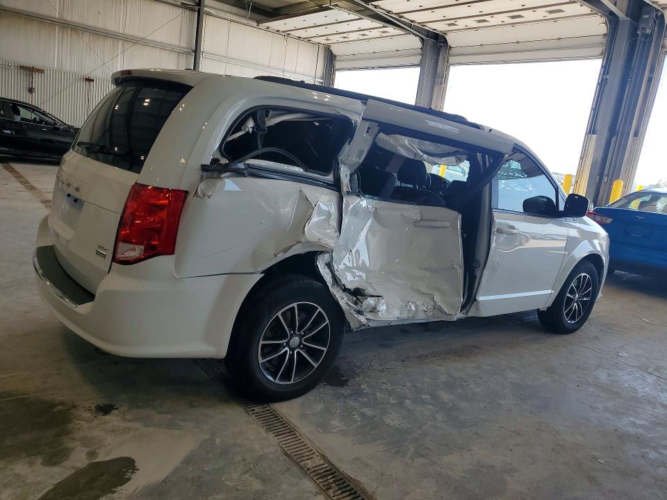 62647626 :رقم المزاد ، 2C4RDGEG1KR518931 vin ، 2019 Dodge Grand Caravan مزاد بيع