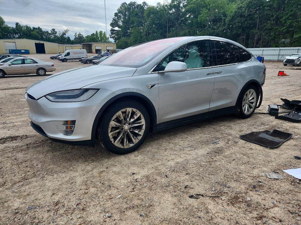 Aukcja sprzedaży 2017 Tesla Model X, vin: 5YJXCDE28HF055686, numer aukcji: 60646116