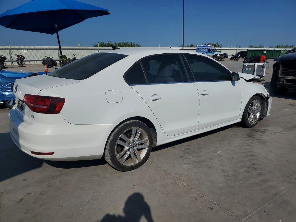 Продажа на аукционе авто 2015 Volkswagen Jetta, vin: 3VWLA7AJ1FM412828, номер лота: 63037816