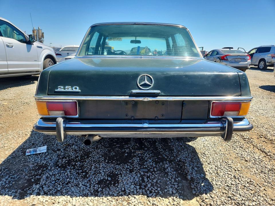 1971 Mercedes-benz 250 მანქანა იყიდება აუქციონზე, vin: 111401112004869, აუქციონის ნომერი: 62472846