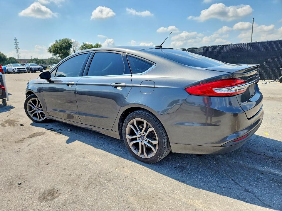 61186356 :رقم المزاد ، 3FA6P0H78HR167926 vin ، 2017 Ford Fusion مزاد بيع