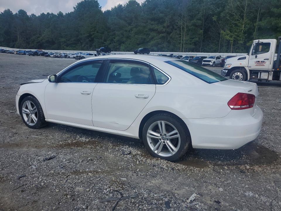 61296596 :رقم المزاد ، 1VWBN7A36EC052599 vin ، 2014 Volkswagen Passat مزاد بيع
