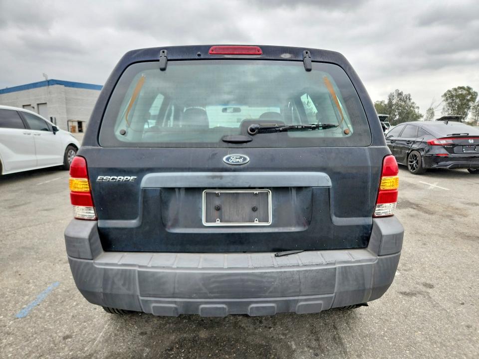 59641216 :رقم المزاد ، 1FMYU02Z96KA55476 vin ، 2006 Ford Escape مزاد بيع