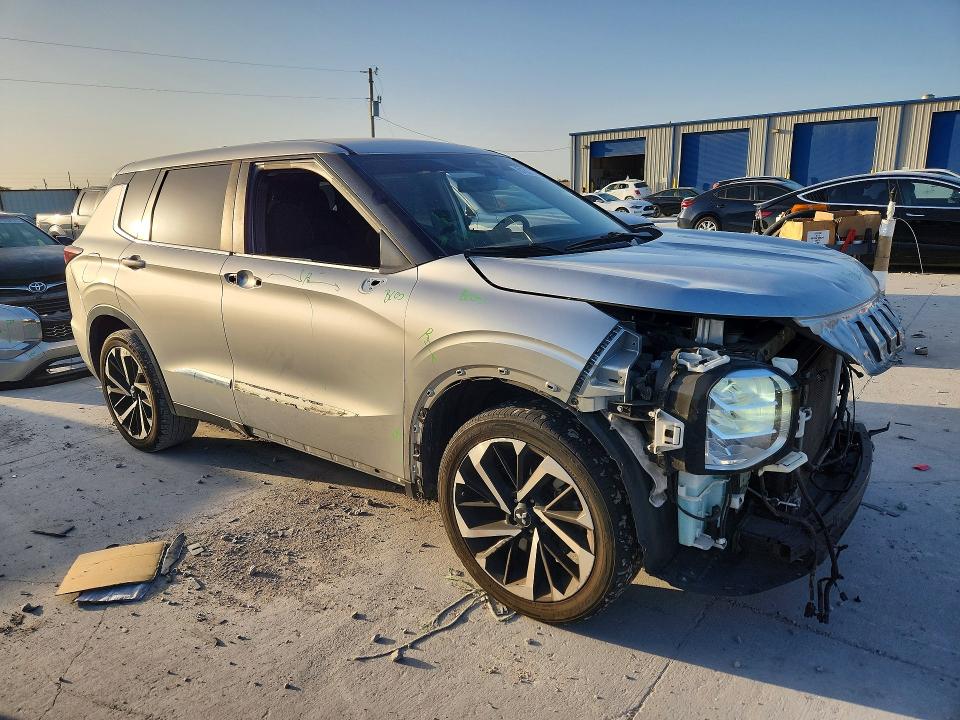 2022 Mitsubishi Outlander მანქანა იყიდება აუქციონზე, vin: JA4J3TA80NZ018447, აუქციონის ნომერი: 61867266
