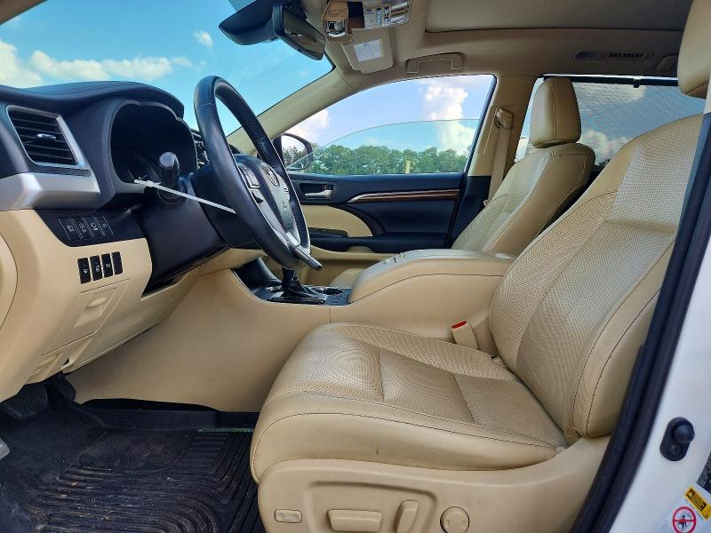 Продаж на аукціоні авто 2018 Toyota Highlander, vin: 5TDDZRFH5JS848379, номер лоту: 61790546
