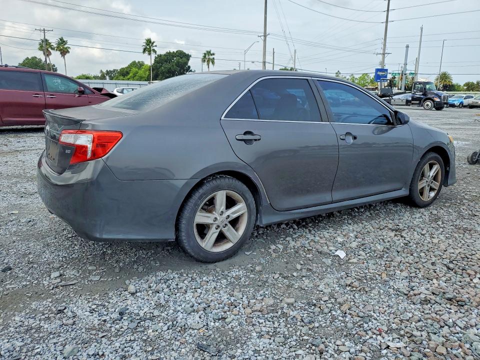 2013 Toyota Camry მანქანა იყიდება აუქციონზე, vin: 4T1BF1FK5DU228950, აუქციონის ნომერი: 62835356