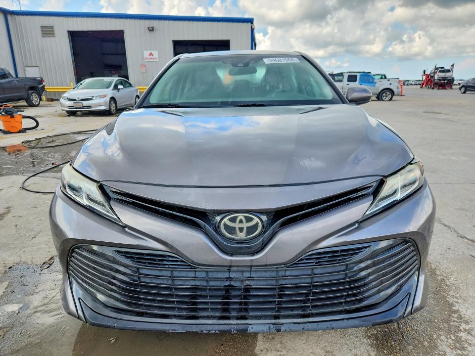 Aukcja sprzedaży 2018 Toyota Camry, vin: 4T1B11HK8JU667499, numer aukcji: 59681906