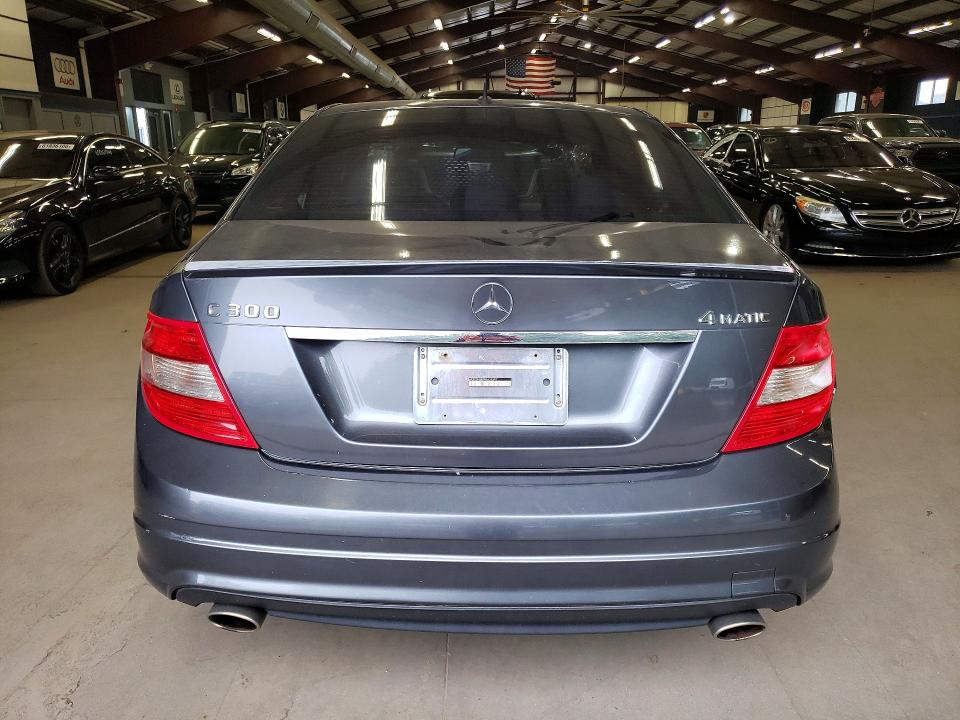 61668946 :رقم المزاد ، WDDGF8BB9BF652597 vin ، 2011 Mercedes-benz C مزاد بيع