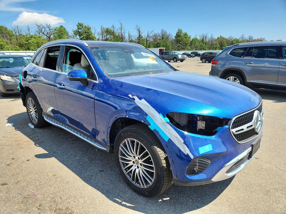 63217516 :رقم المزاد ، W1NKM4HB1PF055132 vin ، 2023 Mercedes-benz Glc مزاد بيع