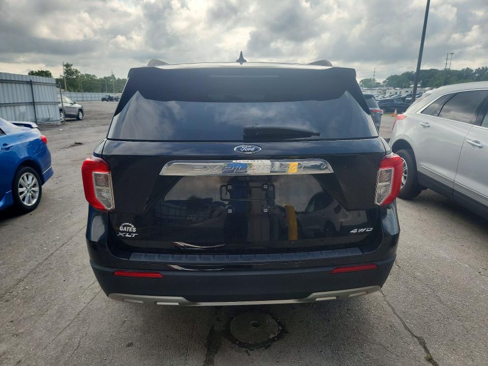Продажа на аукционе авто 2022 Ford Explorer, vin: 1FMSK8DH1NGB27643, номер лота: 62444696