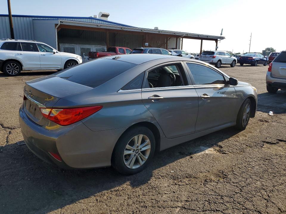 2014 Hyundai Sonata მანქანა იყიდება აუქციონზე, vin: 5NPEB4AC2EH882038, აუქციონის ნომერი: 63507216