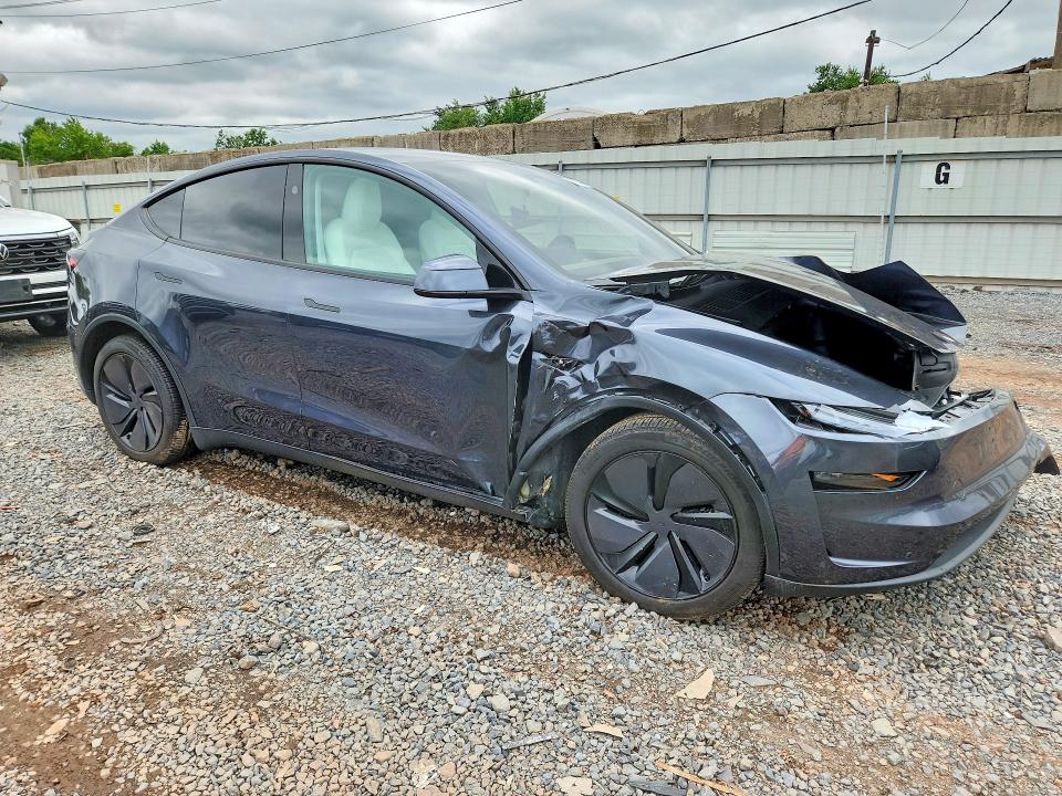 60157976 :رقم المزاد ، 7SAYGDED2TA475124 vin ، 2026 Tesla Model Y مزاد بيع